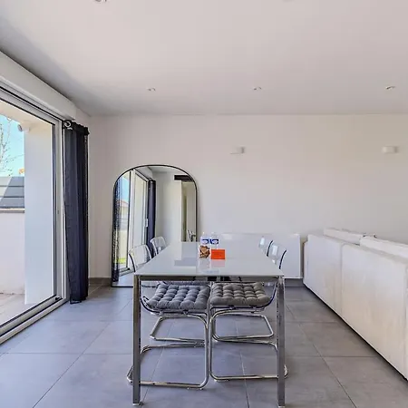 Lafon - Maison 1 1 Salle De Bain Avec Terrasse *