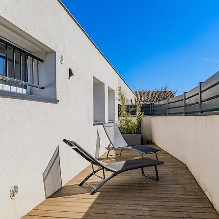 Lafon - Maison 1 1 Salle De Bain Avec Terrasse *